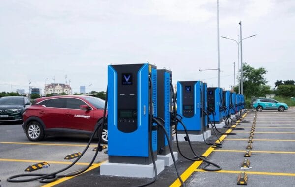 Hệ Thống Trạm Sạc VinFast